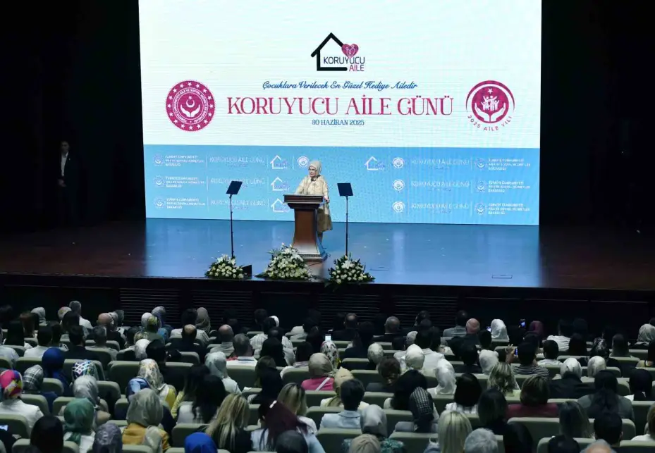 Emine Erdoğan: "Koruyucu aile sisteminin tüm dünyada yaygınlaşması elzemdir"