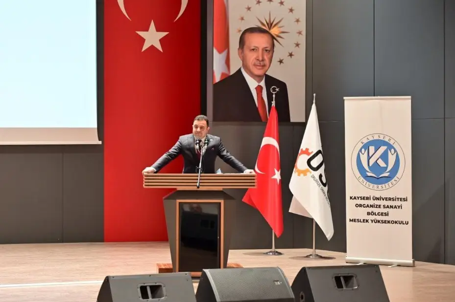 Kayseri OSB Meslek Yüksekokulu ilk mezunlarını verdi