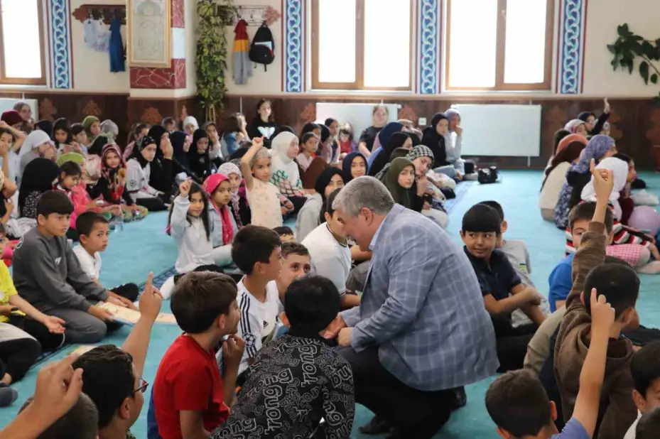 Sivas’ta camiler çocuk sesleriyle yankılandı