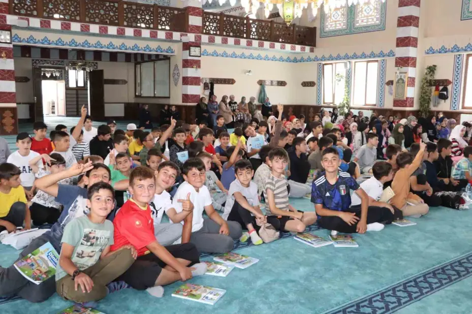 Sivas’ta camiler çocuk sesleriyle yankılandı