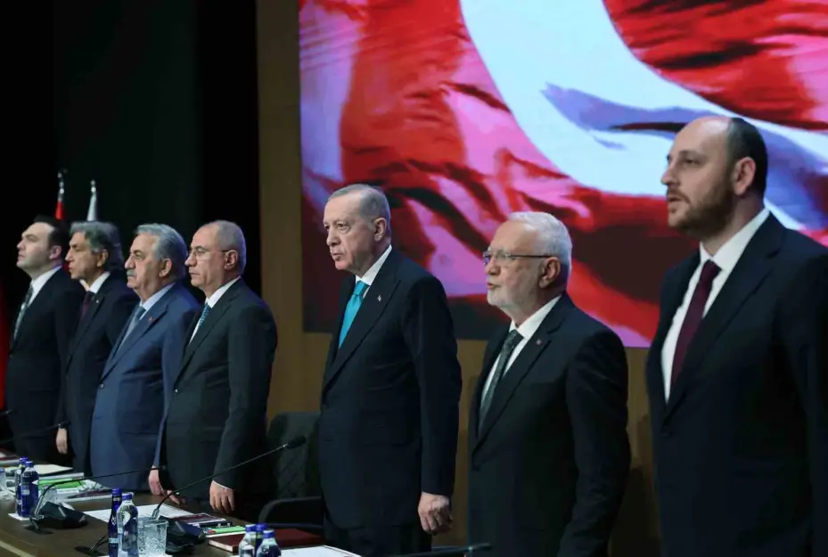 Cumhurbaşkanı Erdoğan: "Resulullah Efendimize ve diğer peygamberlerimize küstahlık edenler bunun hesabını hukuk önünde vereceklerdir, biz bunun takipçisi olacağız"