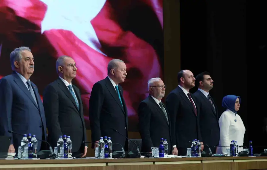 Cumhurbaşkanı Erdoğan: "Resulullah Efendimize ve diğer peygamberlerimize küstahlık edenler bunun hesabını hukuk önünde vereceklerdir, biz bunun takipçisi olacağız"