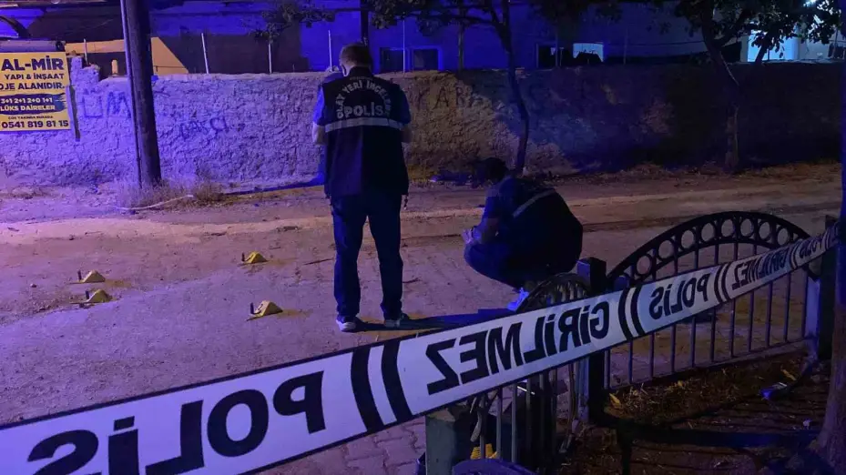 KADES’ten yardım isteyen kadının evine kurşun yağdı
