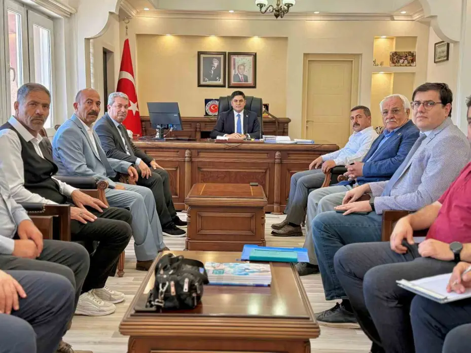 Melendiz Çayı’ndaki kirlilik, kaymakamlıkta masaya yatırıldı
