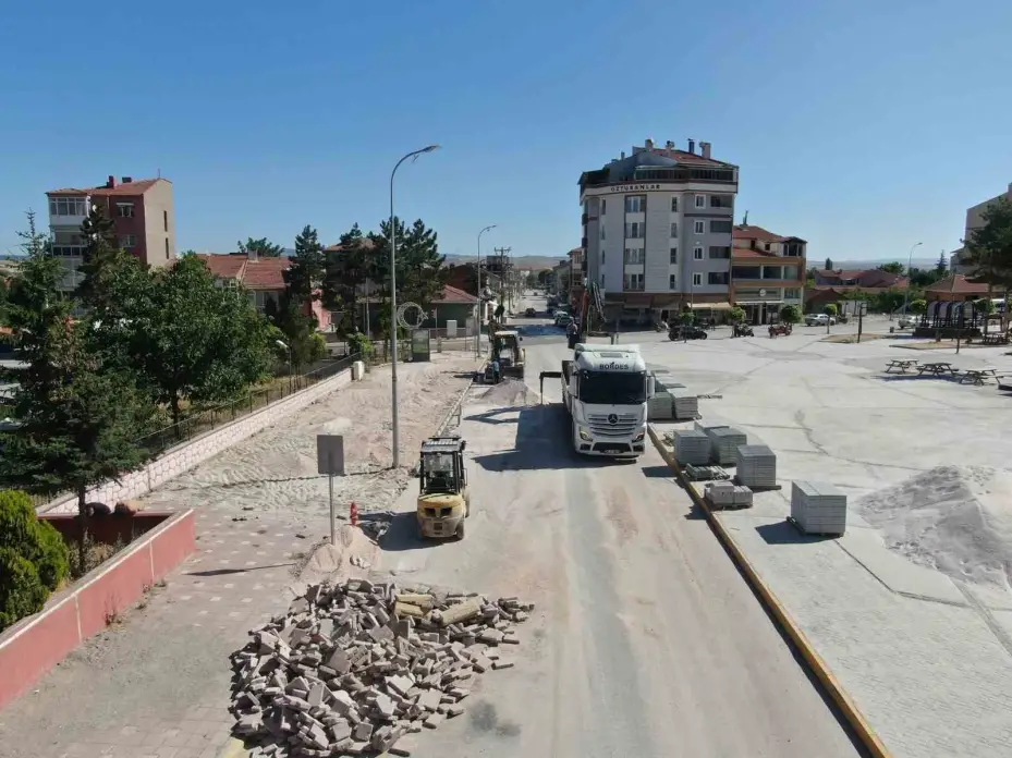 İnönü’de kaldırım çalışması
