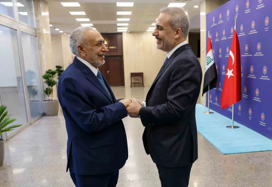 Bakan Fidan, Irak Temsilciler Meclisi Başkanı Meşhedani ile bir araya geldi