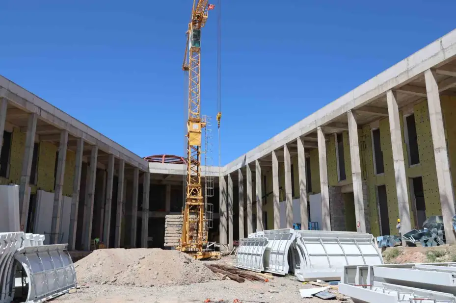 Türkiye’nin en büyük cemevi Nevşehir’de inşa ediliyor