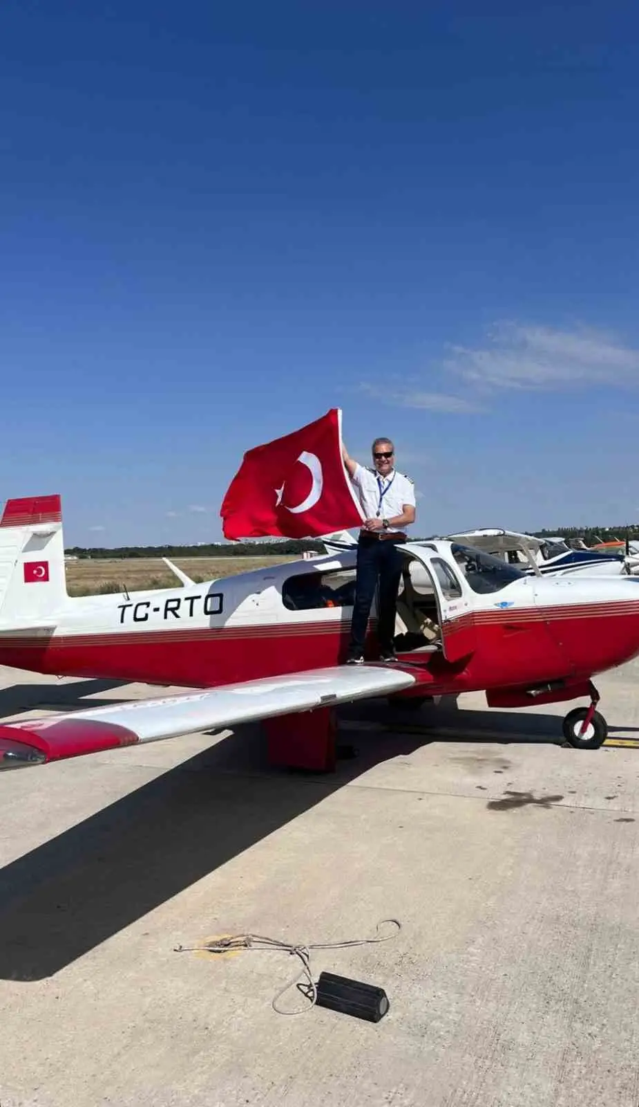 Pilotun son paylaşımı, "Uçağın kanadında değil, hayallerin tam ortasındayım" oldu