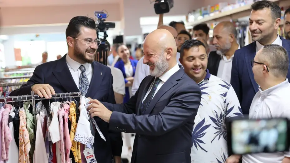 Başkan Çolakbayrakdar: "Vicdani sorumluluk olan Dost Eli, tüm Kayseri’ye yayılacak"