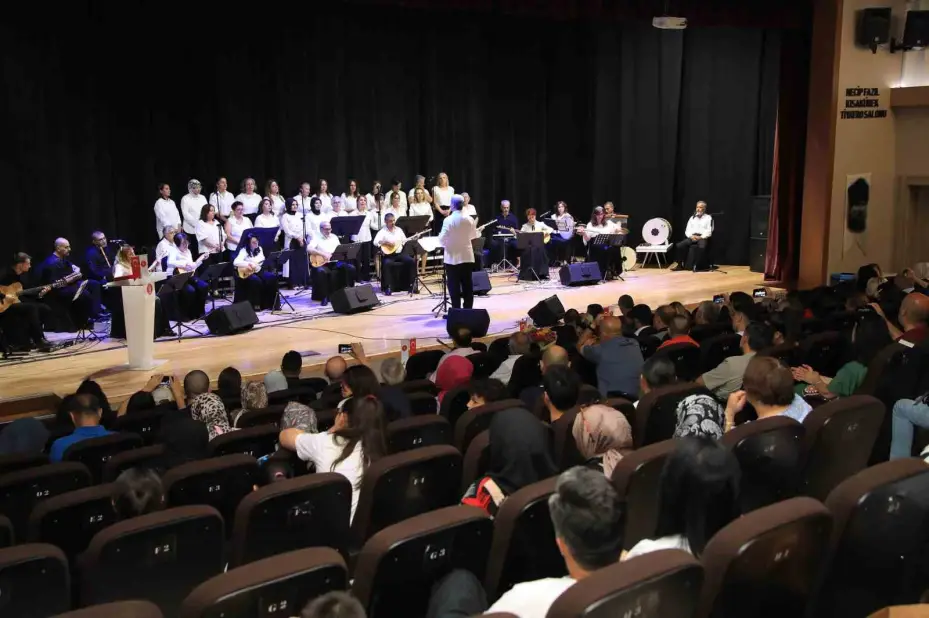 Müzik atölyesi yıl sonu konseriyle final yaptı