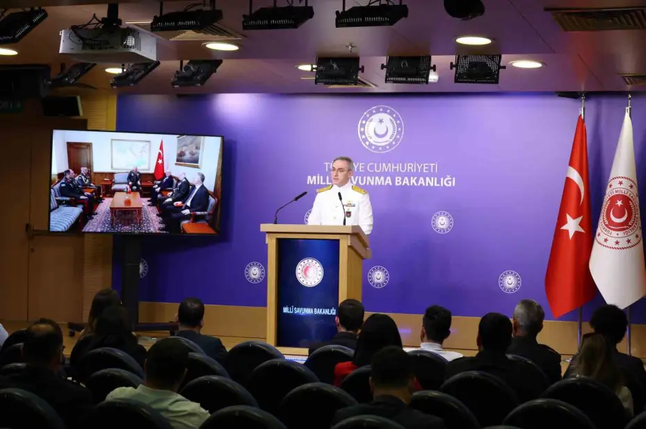 MSB duyurdu: 3 PKK’lı terörist daha teslim oldu