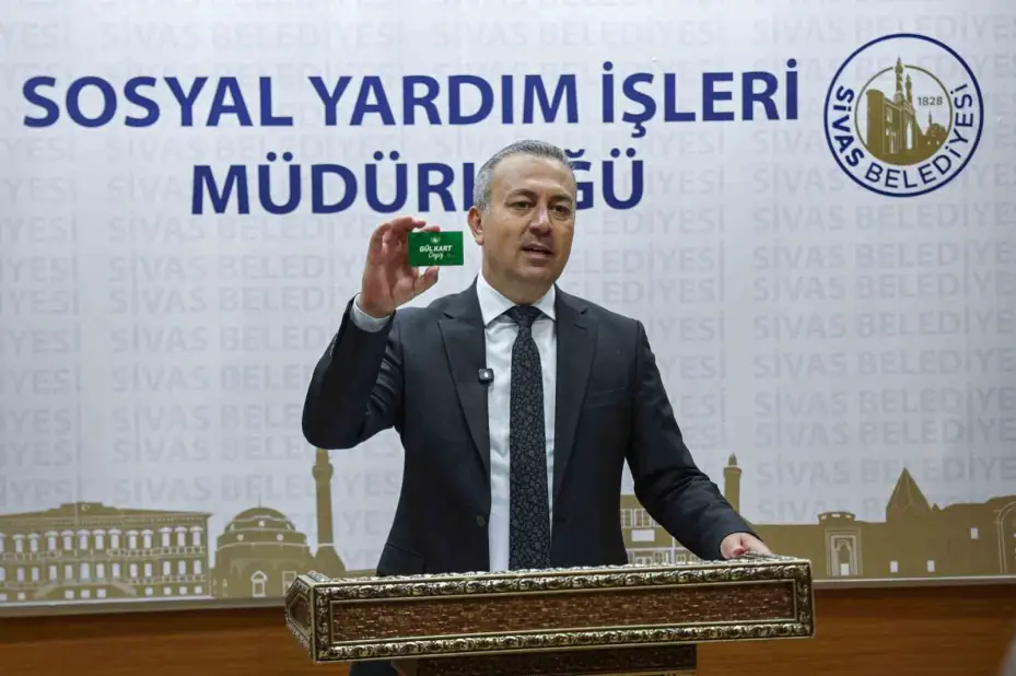 Sivas Belediyesinden evlenecek çiftlere 20 bin TL maddi destek