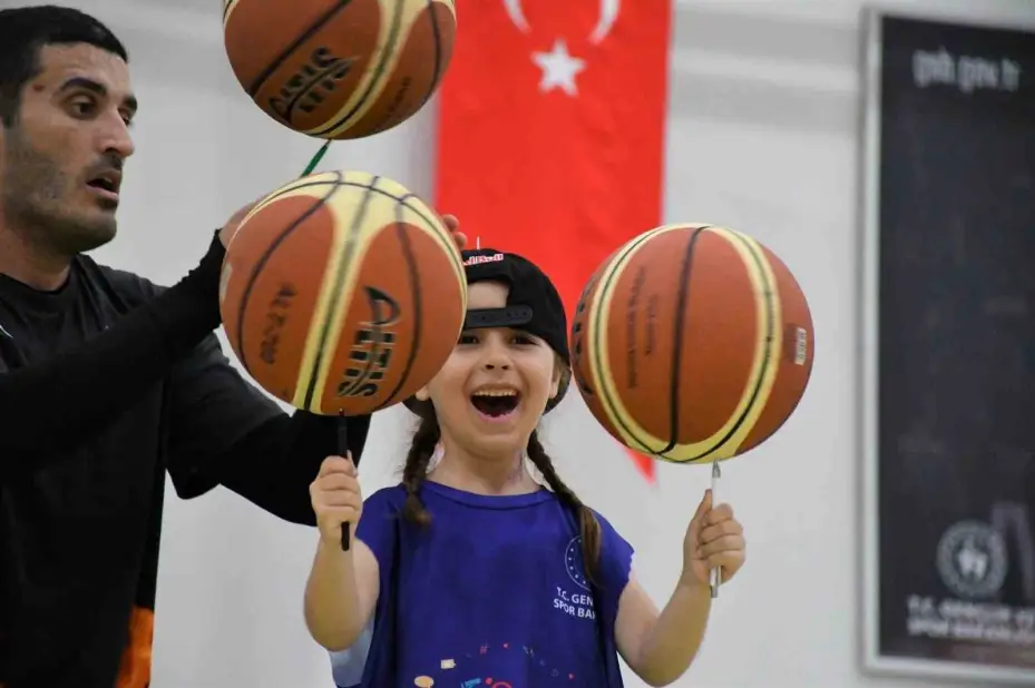 Zonguldak’ta GSB spor okulları açılışı yapıldı