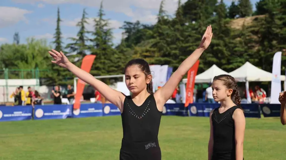 Yaz Spor Okulları Coşkuyla Başladı
