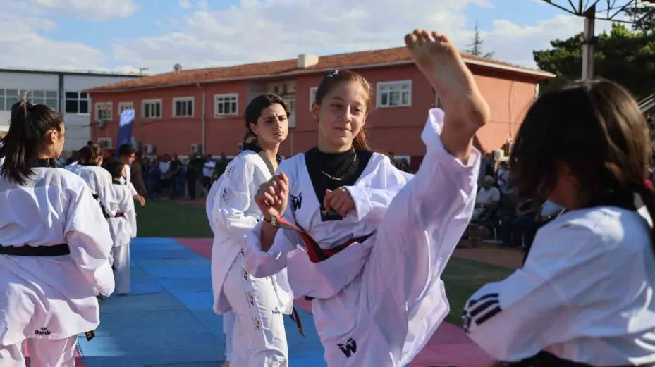 Yaz Spor Okulları Coşkuyla Başladı