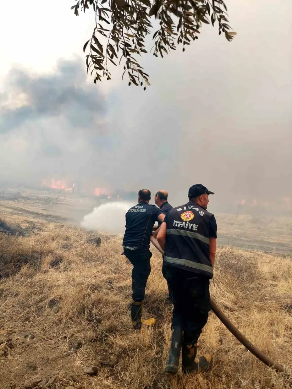 Sivas itfaiyesinden Hatay’a yardım eli
