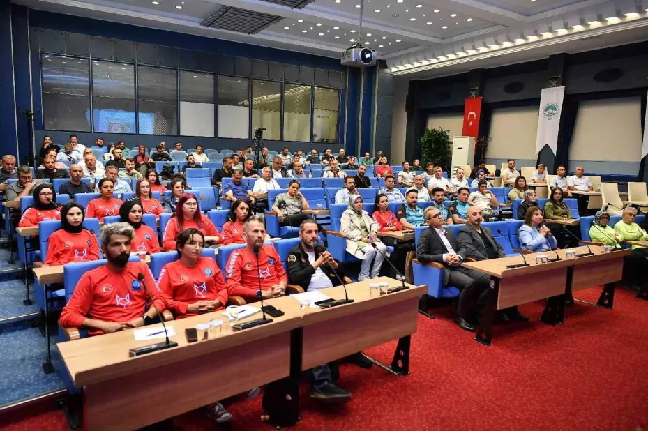 Büyükşehirden asansörden kişi kurtarma eğitimi