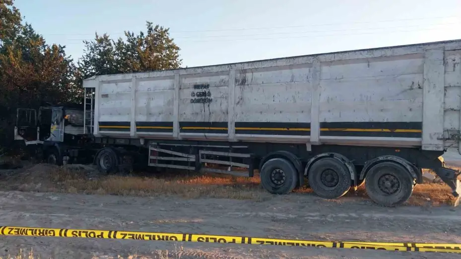 Konya’da tırda çıkan yangında sürücü öldü
