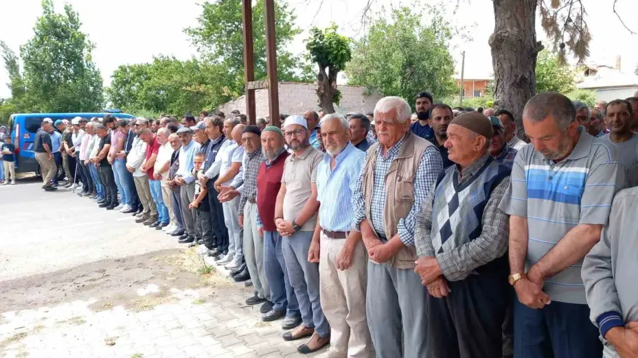 Develili Kıbrıs Gazisi son yolculuğuna uğurlandı