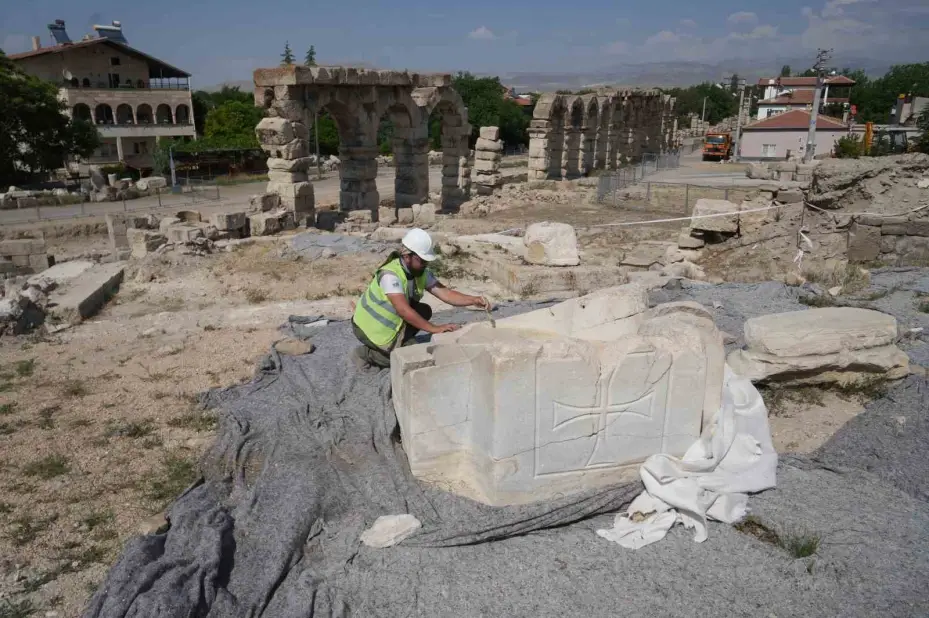 Tyana Antik Kenti’nde bin 500 yıllık vaftizhane gün yüzüne çıkıyor