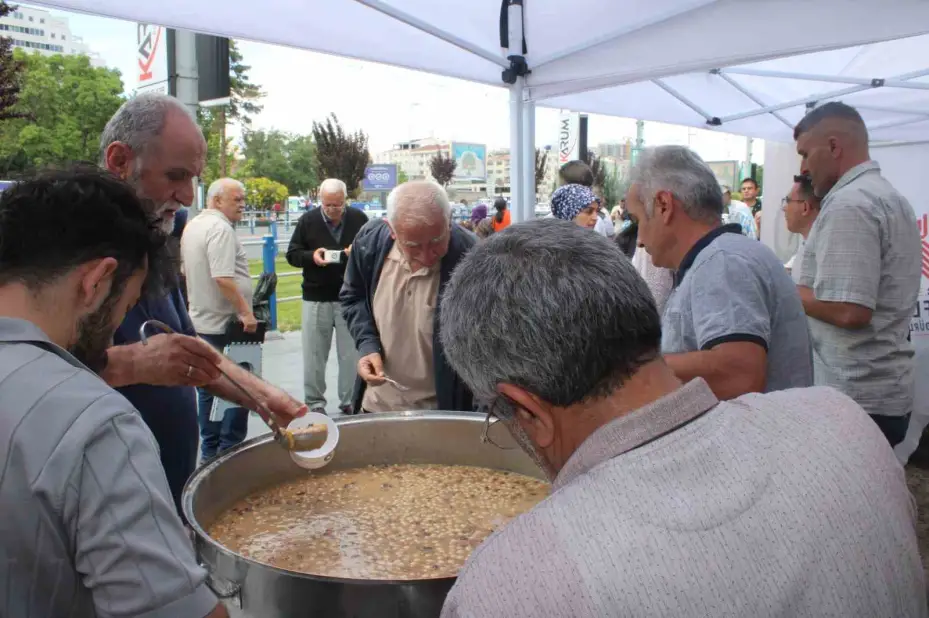Nasrullahzade Vakfı’ndan 442 yıldır kesilmeyen hayır
