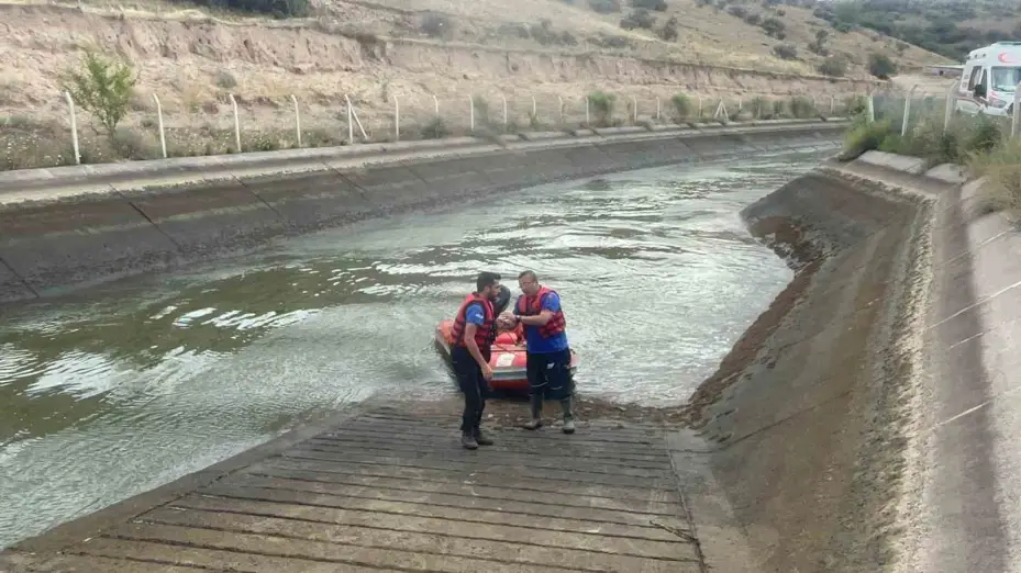 Nevşehir’de 4 kişi römorktan sulama kanalına düştü: 1 kişi kayıp