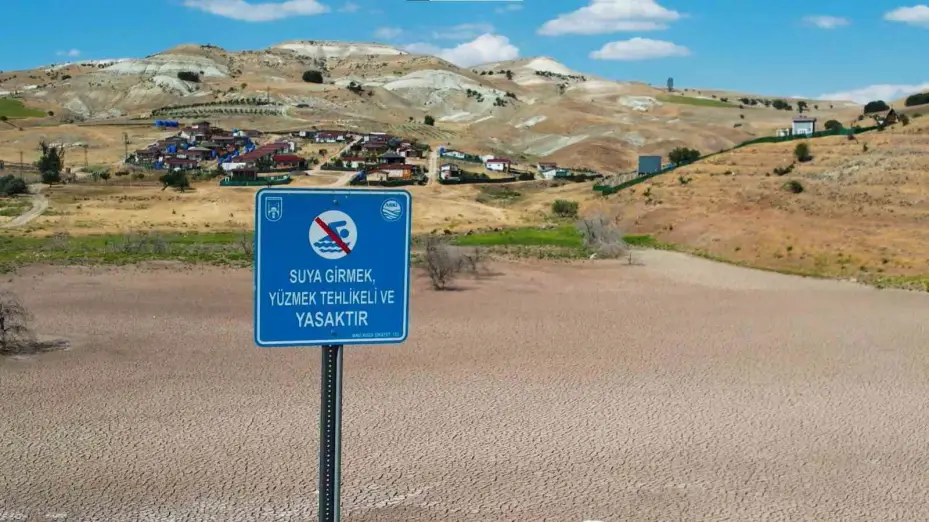 Hobi bahçelerinin kuyuları gölü kuruttu iddiası