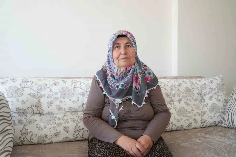 64 yaşında azmiyle okuma yazma öğrendi: "Okumak Özgürlüktür"