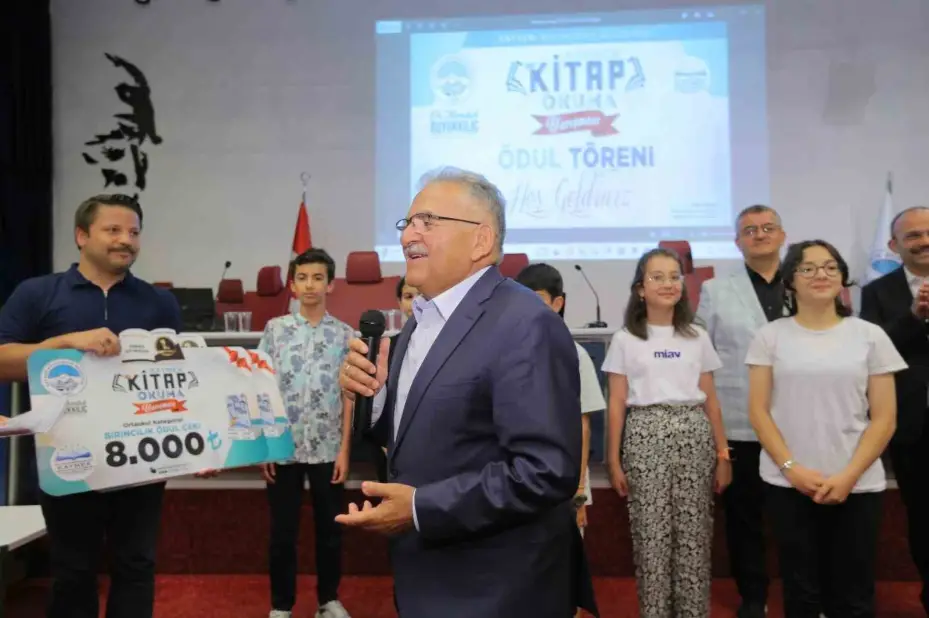 Büyükşehir’de kitap okuma rüzgarı esti
