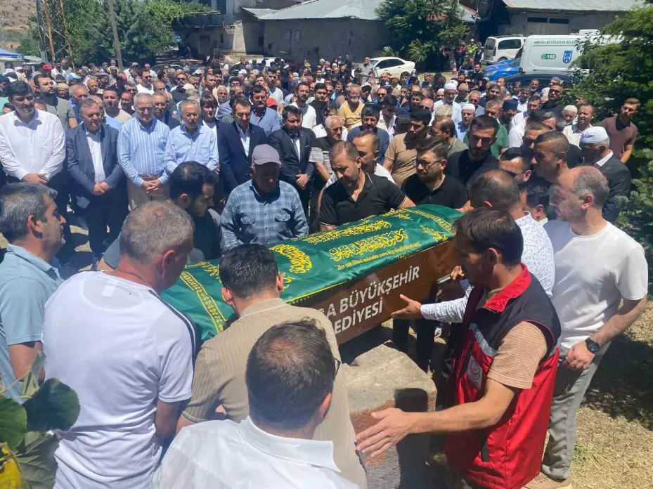 Ankara’da 15 Temmuz şehidinin babası defnedildi
