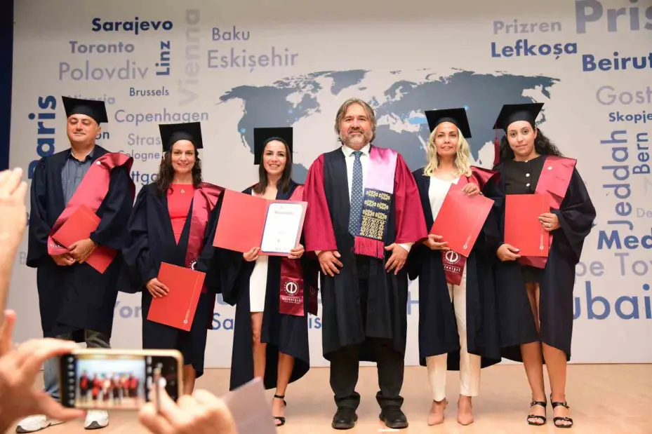 Lefkoşa’da Anadolu Üniversitesi’nin mezuniyet töreni düzenlendi