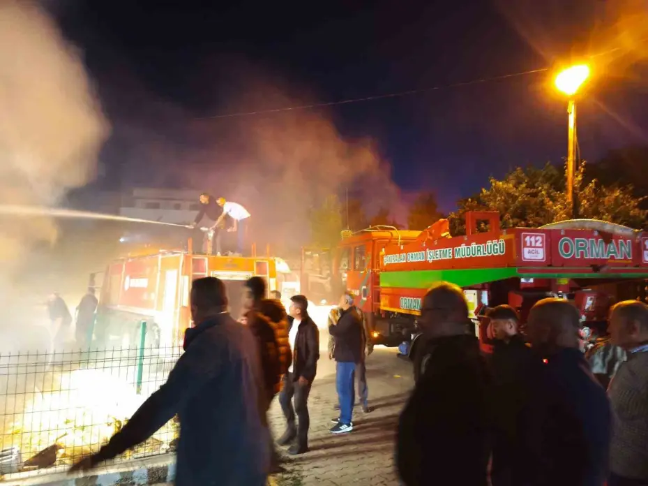 Sızır Belediyesi yufka üretim tesisinde yangın çıktı