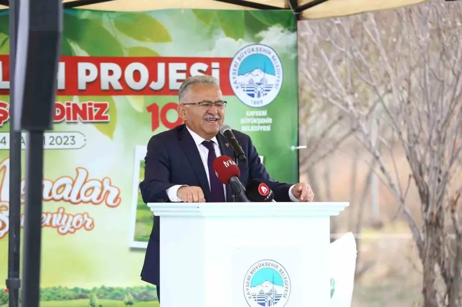 Büyükşehirin mera vasfı kazandırdığı 400 dekar alanda bin 500 büyükbaş otluyor