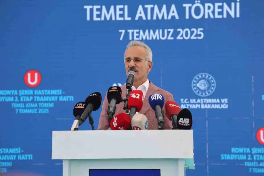 Bakan Uraloğlu: "Konya’nın kent içi raylı sistem ağını; 27.7 kilometreden 134 km’ye yükseltmiş olacağız"
