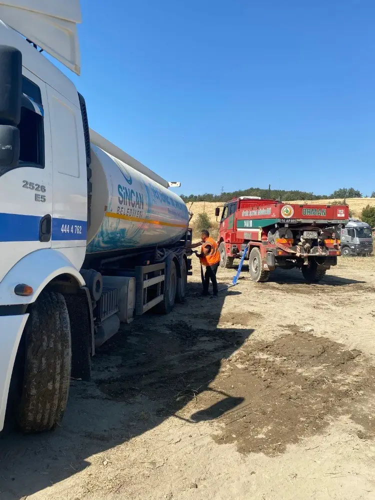 Sincan Belediyesi’nden orman yangınlarına su tankeri ve personel desteği