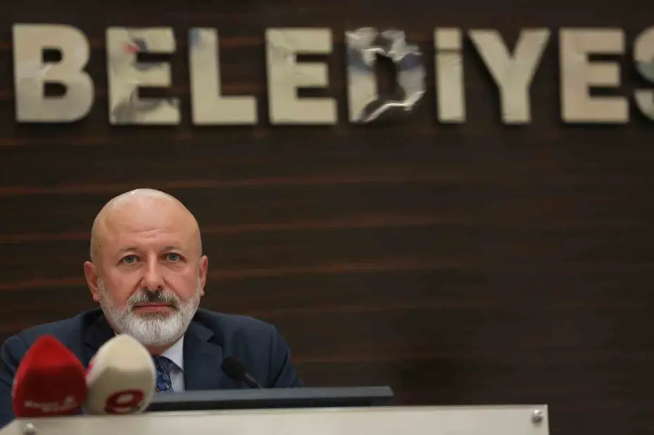 Başkan Çolakbayrakdar: "Milletimizin başı sağ olsun"