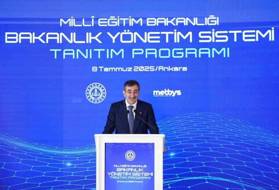 Cumhurbaşkanı Yardımcısı Yılmaz: "Teknoloji dar bir zümrenin kontrolünde olursa toplumsal eşitsizlikleri derinleştirebilir"