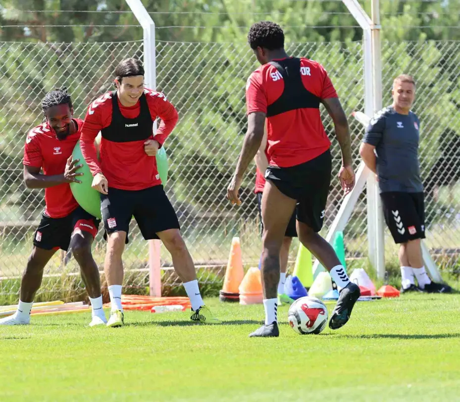 Sivasspor’da yeni sezon hazırlıkları devam ediyor