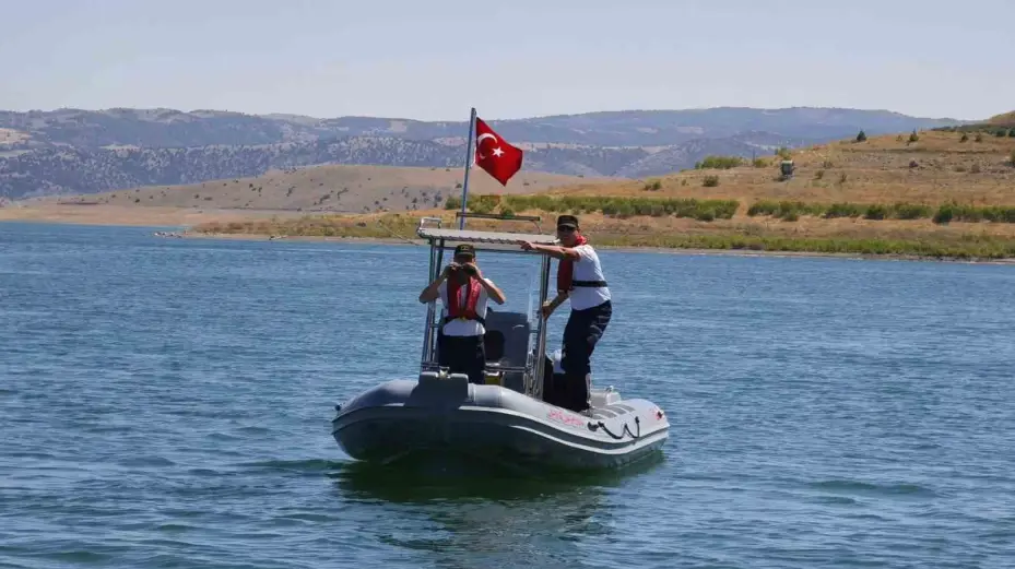Çekerek Barajı’nda Jandarmadan anlamlı mesaj "Kadına el kalkmaz"