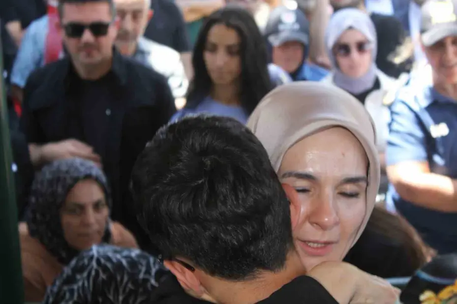 Şehit Üzüm Kayseri’de son yolculuğuna uğurlandı