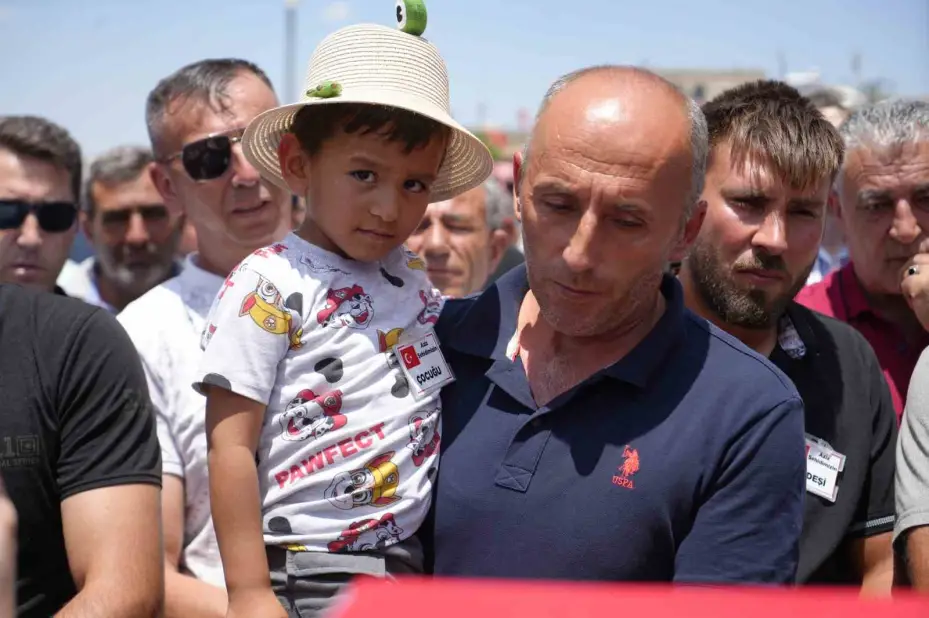 Şehit Uzman Çavuş Enver Yaman son yolculuğuna uğurlandı