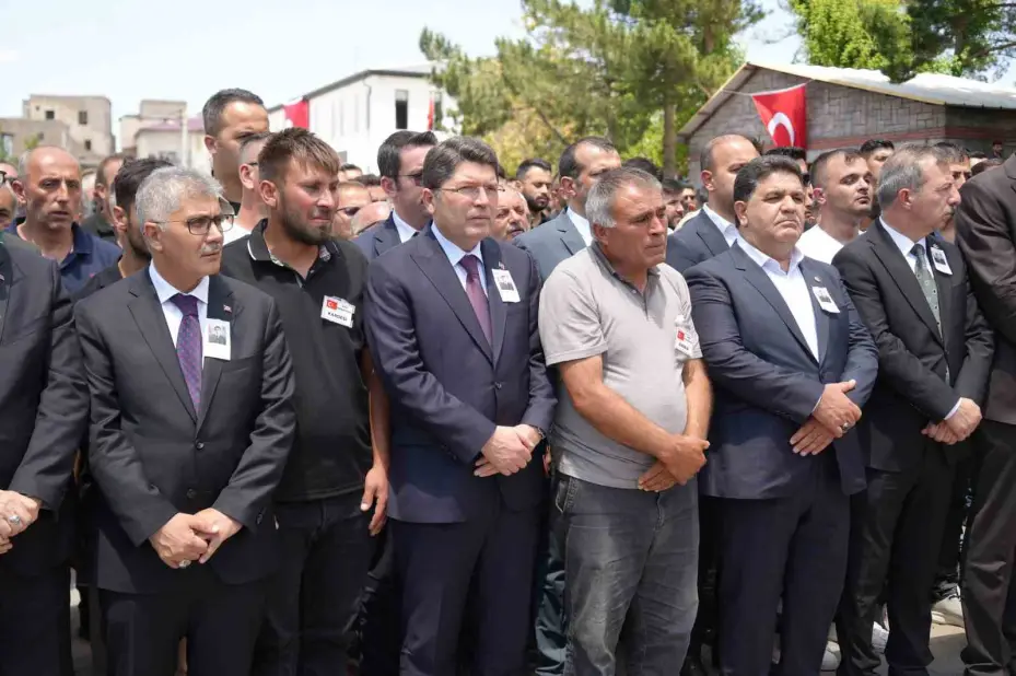 Şehit Uzman Çavuş Enver Yaman son yolculuğuna uğurlandı