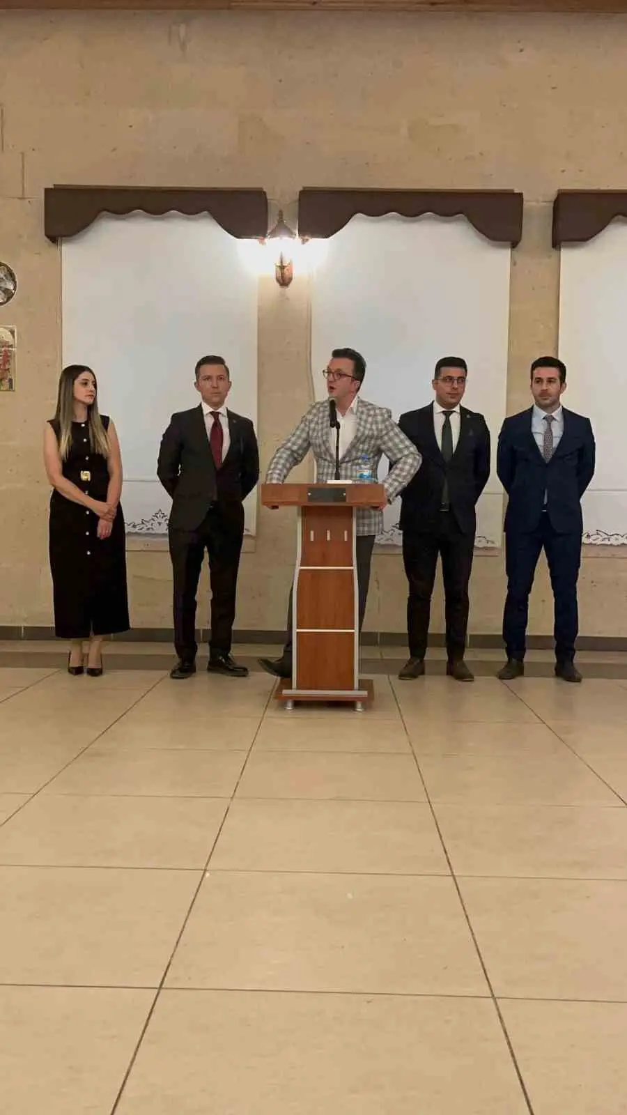 Nevşehir’de hakim ve savcılar veda yemeğinde bir araya geldi