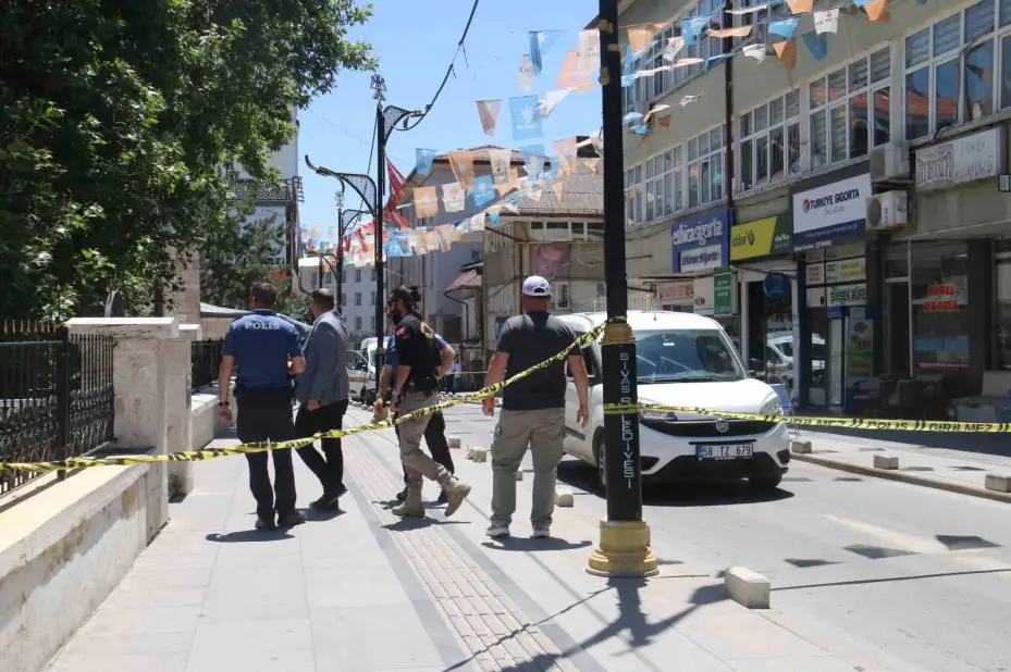Sivas’ta şüpheli çanta ekipleri harekete geçirdi