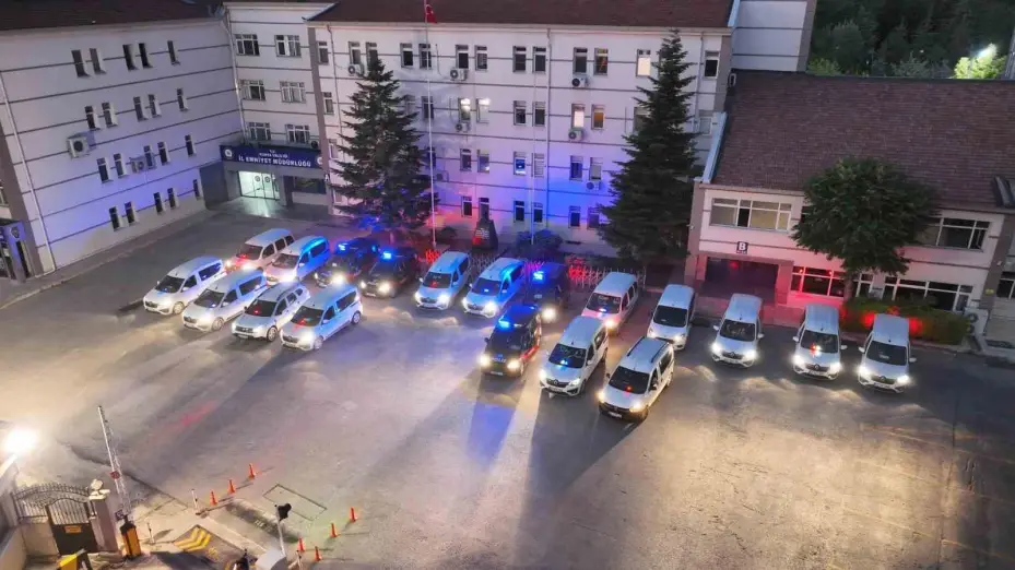 Şasi hilesiyle suç ağına darbe: 6 tutuklama