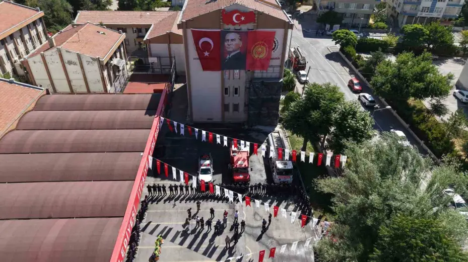 Başkan Büyükkılıç’tan itfaiye personeline: "İyi ki varsınız"
