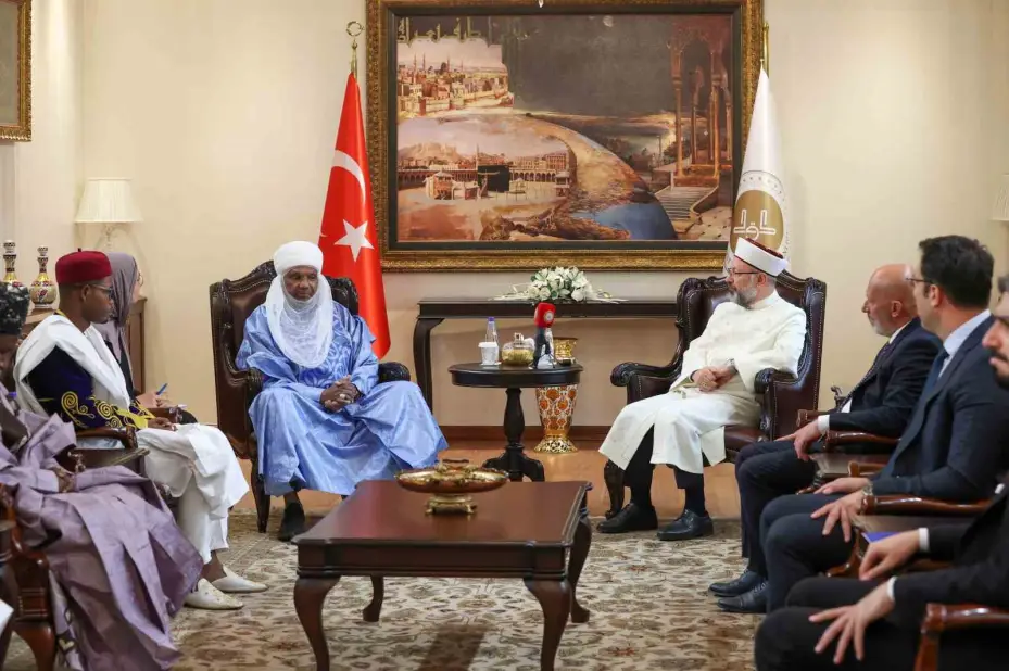 Diyanet İşleri Başkanı Erbaş, Nijer’in Damagaram Sultanı Sanda’yı ağırladı