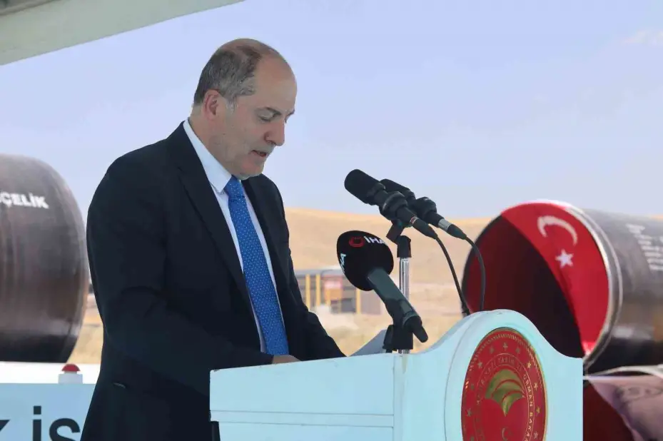 Ankara’da ‘Çamlıdere-İvedik İçme Suyu İsale Hattı Yenileme Projesi’nin temeli atıldı