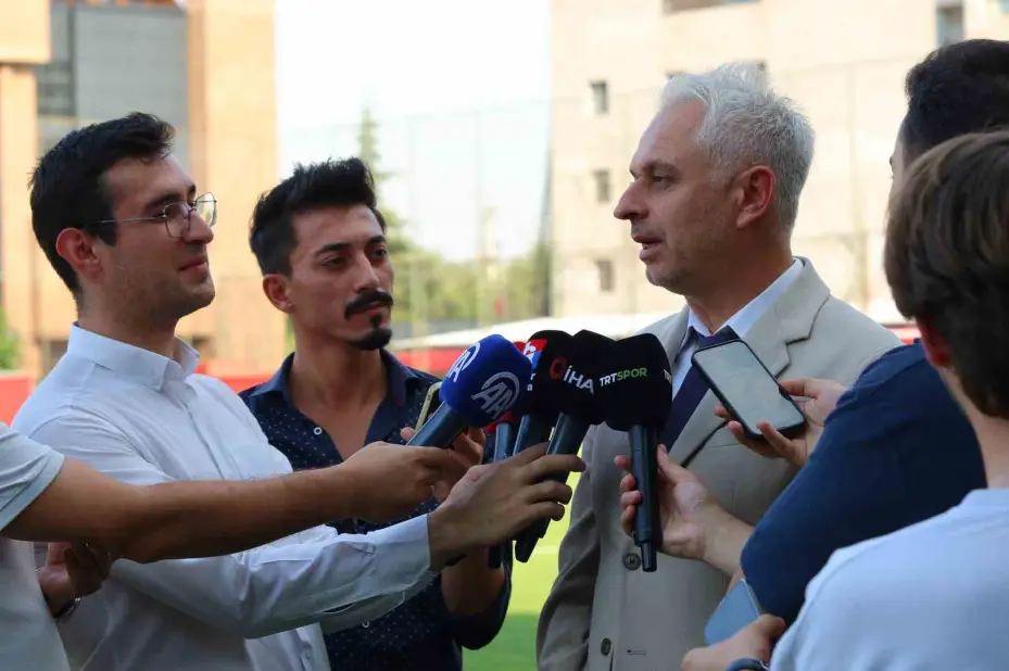 Ali Ekber Düzgün: "2-3 tane çok renkli oyuncu konusunda çalışıyoruz"