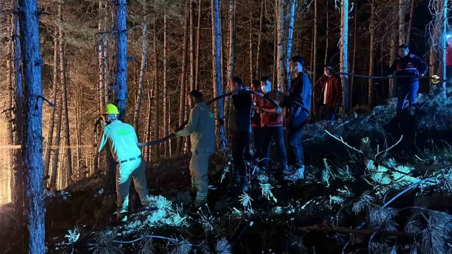 Çankırı’daki orman yangınına müdahale 4 saattir sürüyor